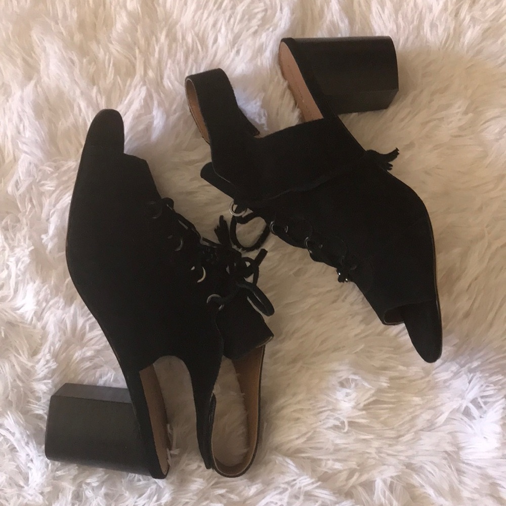 ADRIENNE VITTADINI  Black suede sandal pump